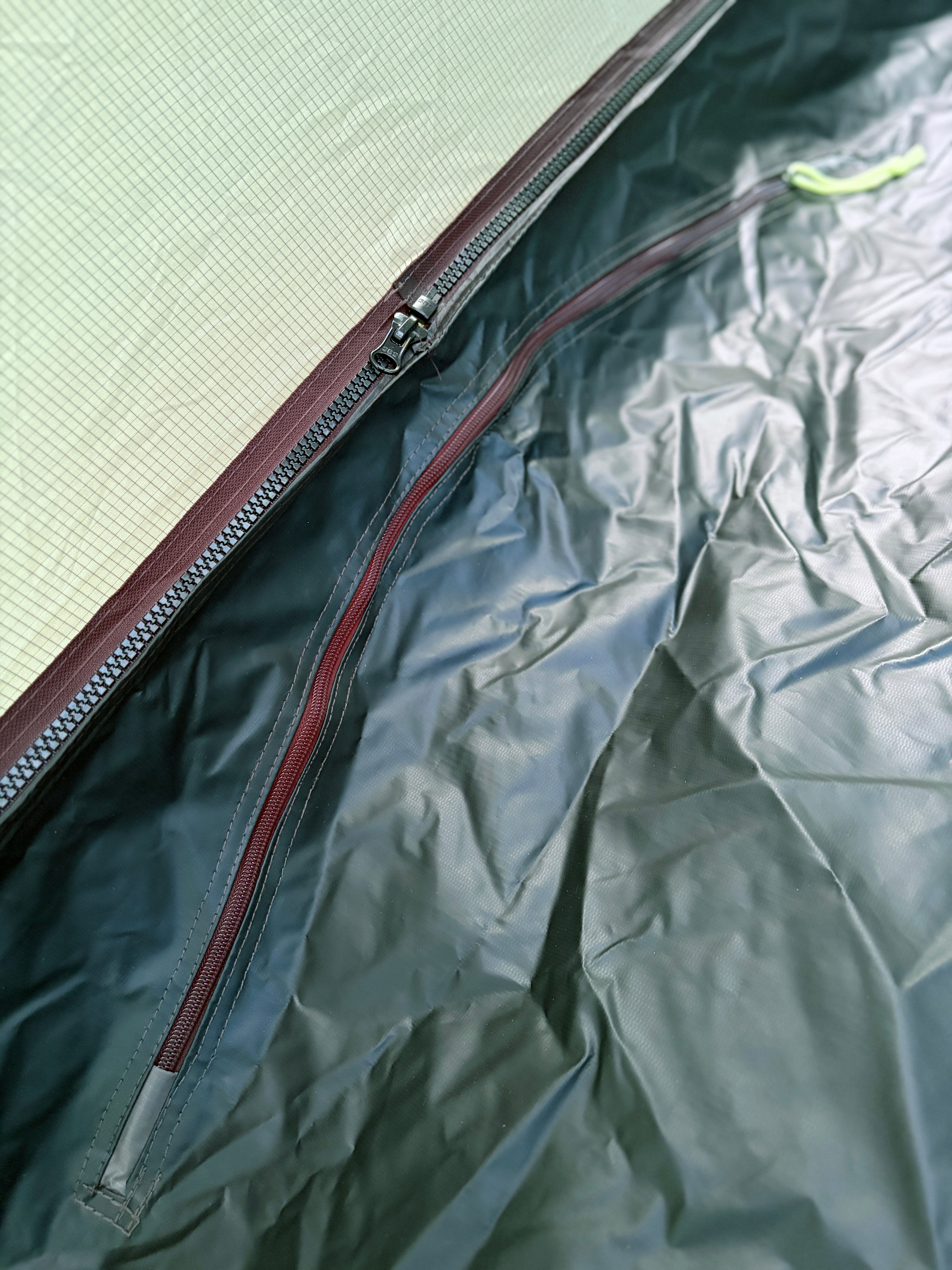 RapidPack pop up tent has a zip in the floor to allow easy sweeping at the end of your camping trip